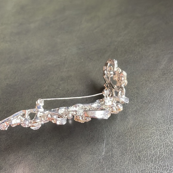 Vintage Brooch Bling Diamanté Leaf Floral Design - Costume Jewellery - Picture 13 of 16